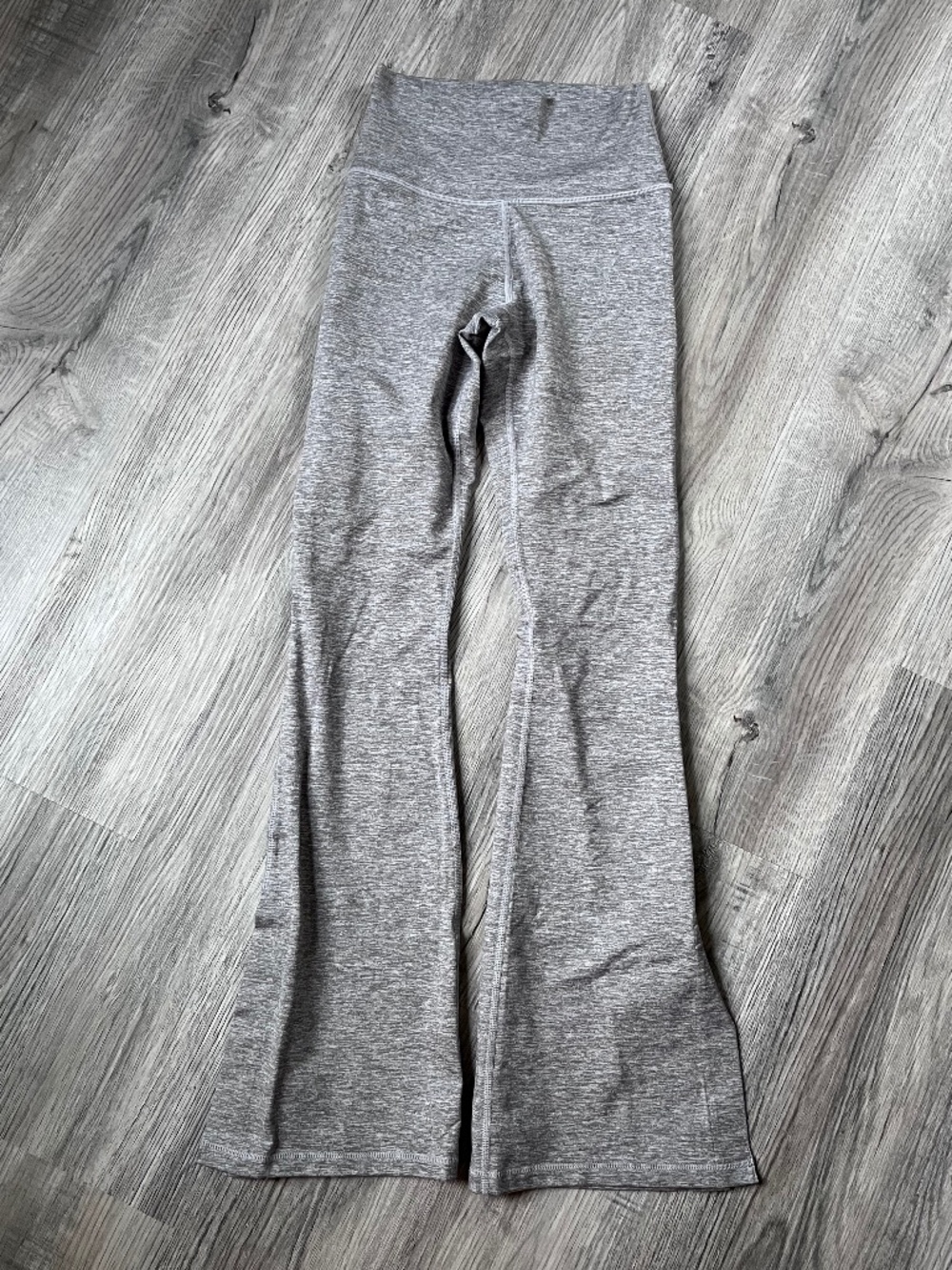 Aerie Offline The Hugger Bootcut Hi Rise Gray Flare Leggings Size small yoga